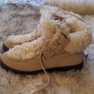 Vionic splendid oak boots in SAND size 7